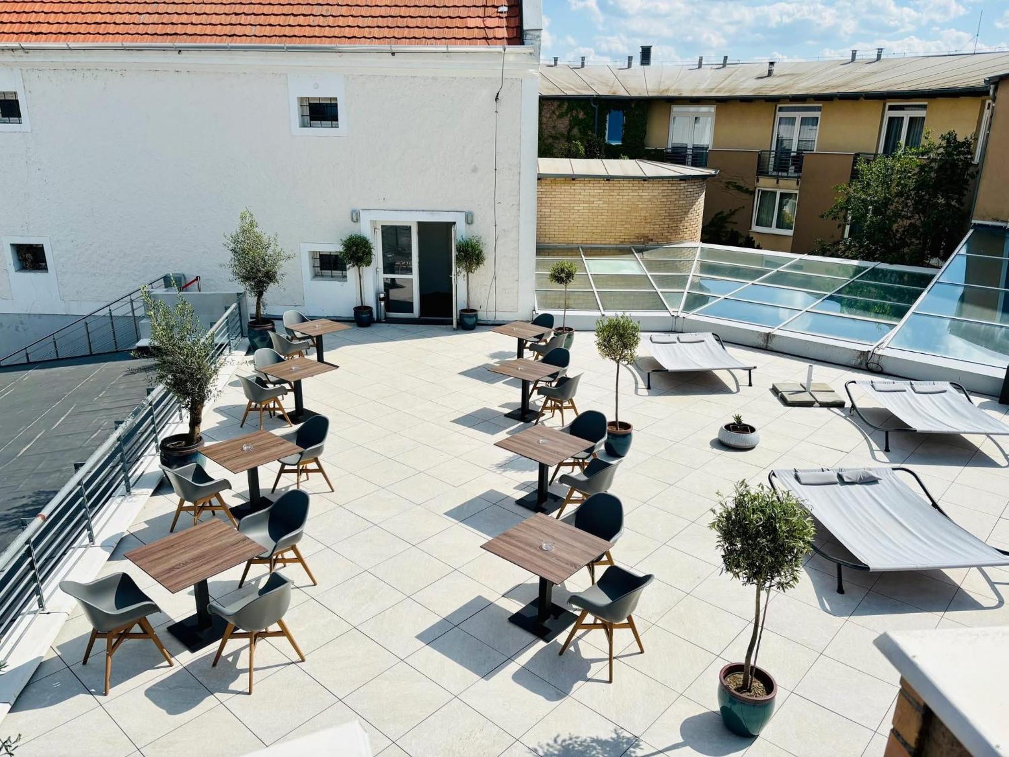 Ce Plaza 4* Шіофок