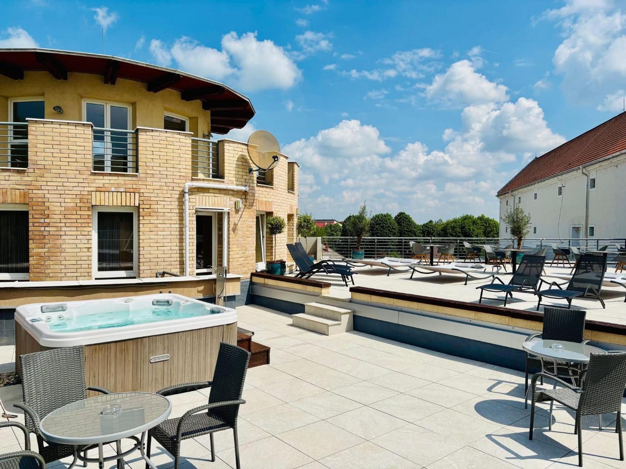 Ce Plaza Hotel Siófok