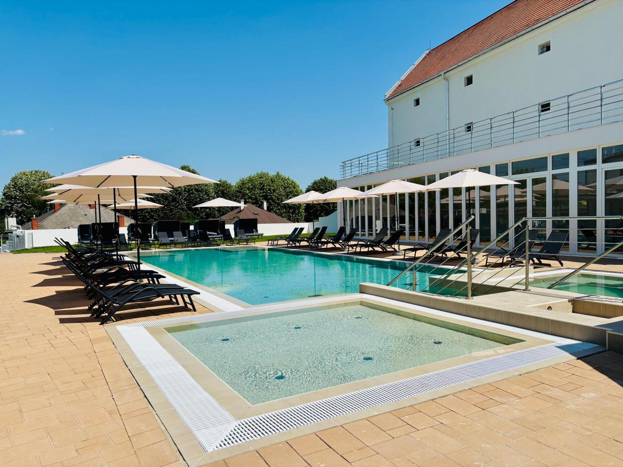 Hotel Ce Plaza Siófok