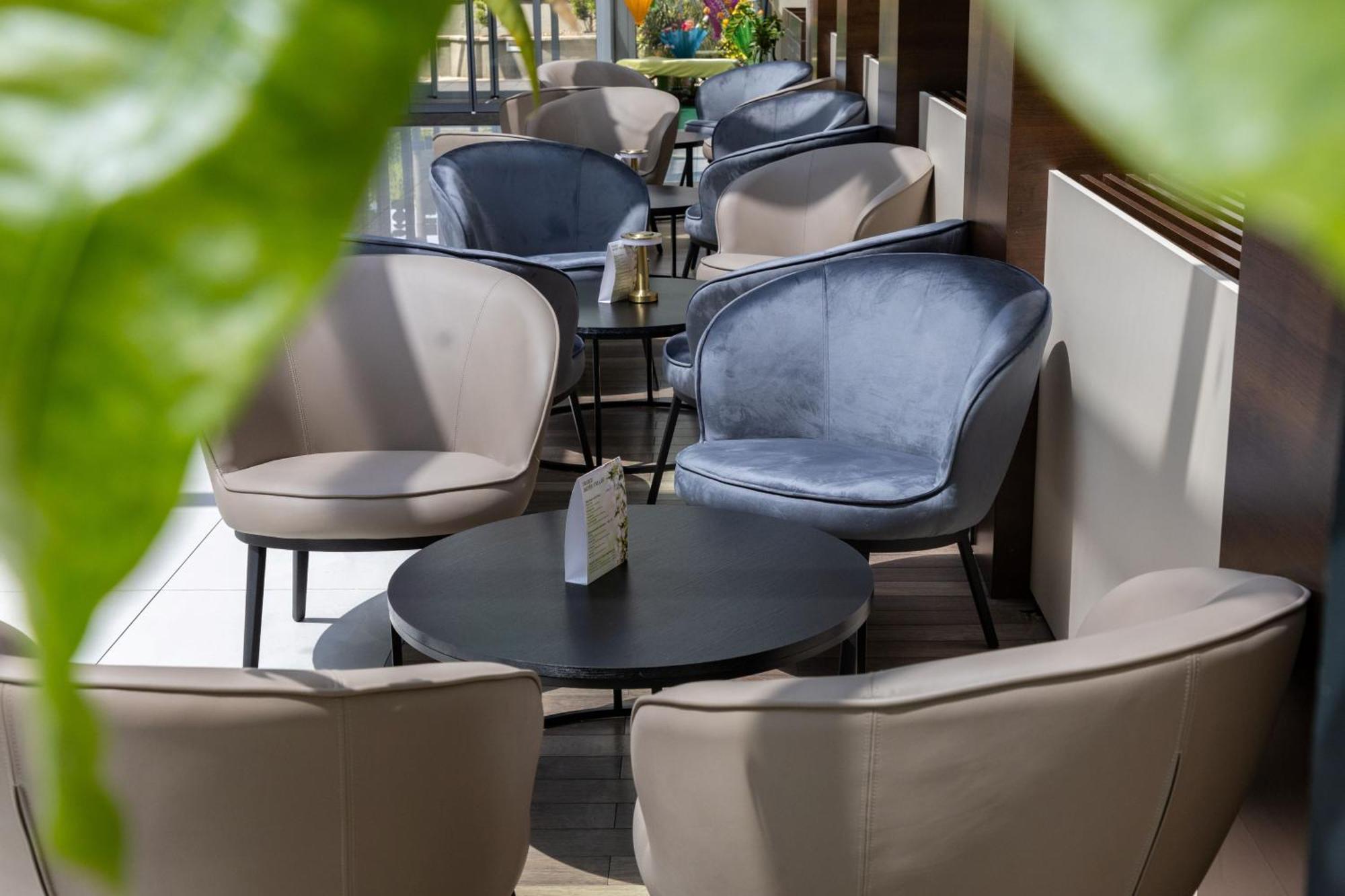 Hotel Ce Plaza