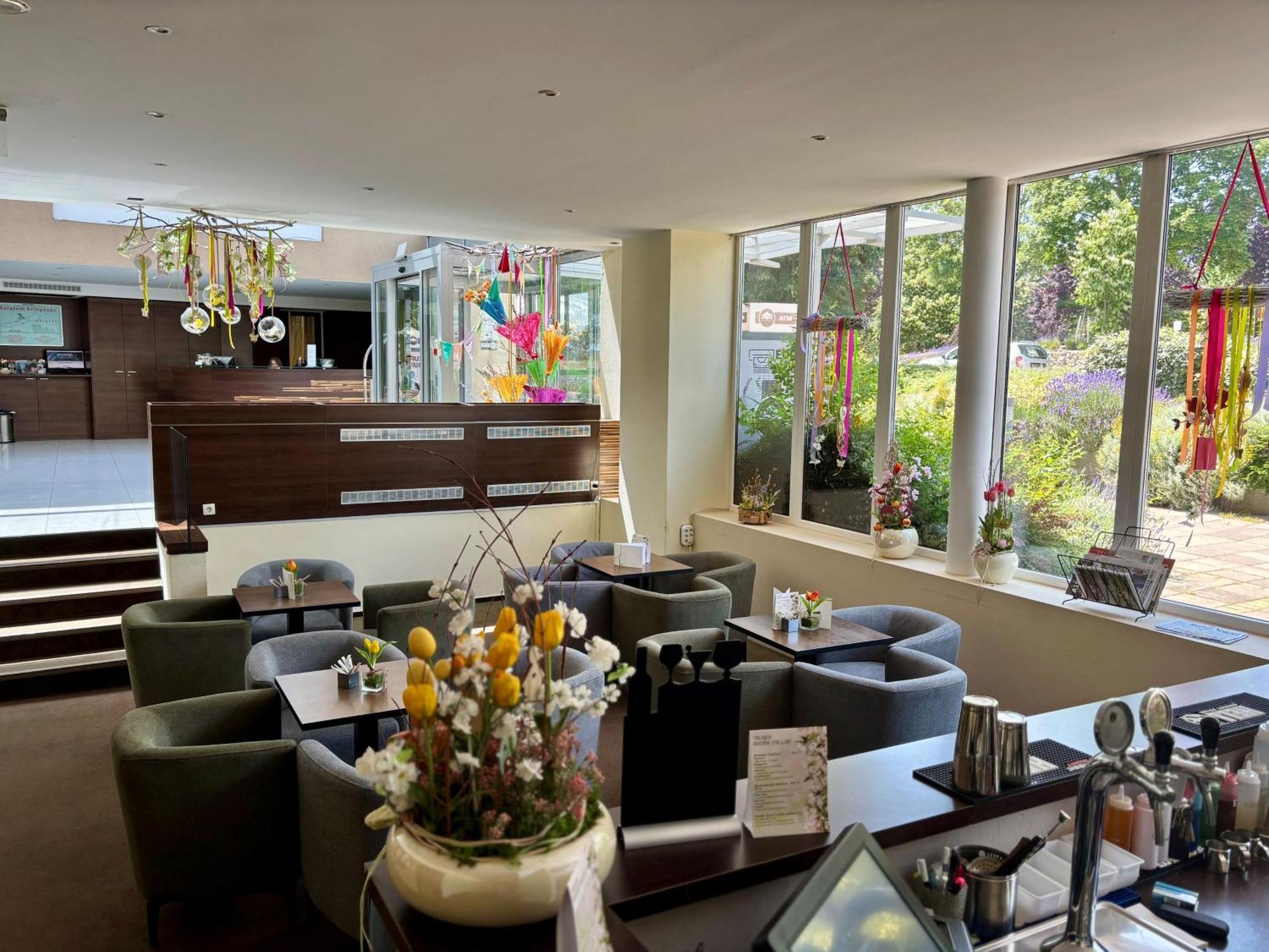 Hotel Ce Plaza 4*